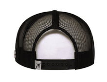 Load image into Gallery viewer, RS Classic Trucker Snapback With White Steer